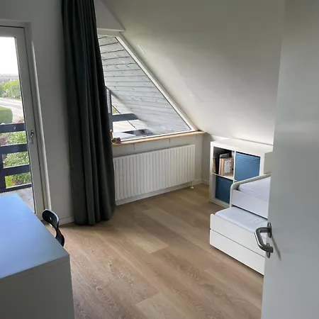 Stort Hus Med Aktivitetsrum Og Dejlig Have 兰德斯